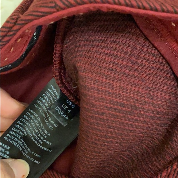 ANTHROPOLOGIE - THE ESSENTIAL TROUSER Slim Flared Fit Burgundy Pants Size 0 NWT - Picture 6 of 14